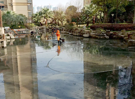 青田景观池淤泥清理