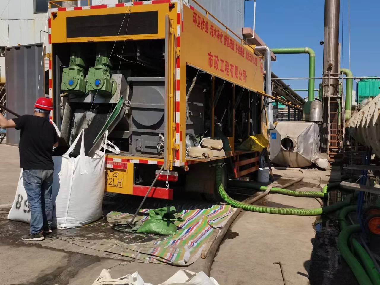 青田淤泥压干处理